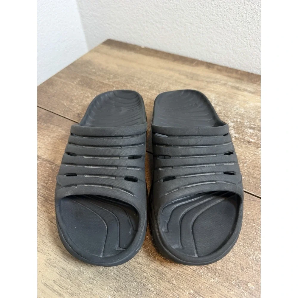 Hoka one One Ora Recovery Slide Men's Size 10 Black Sandals